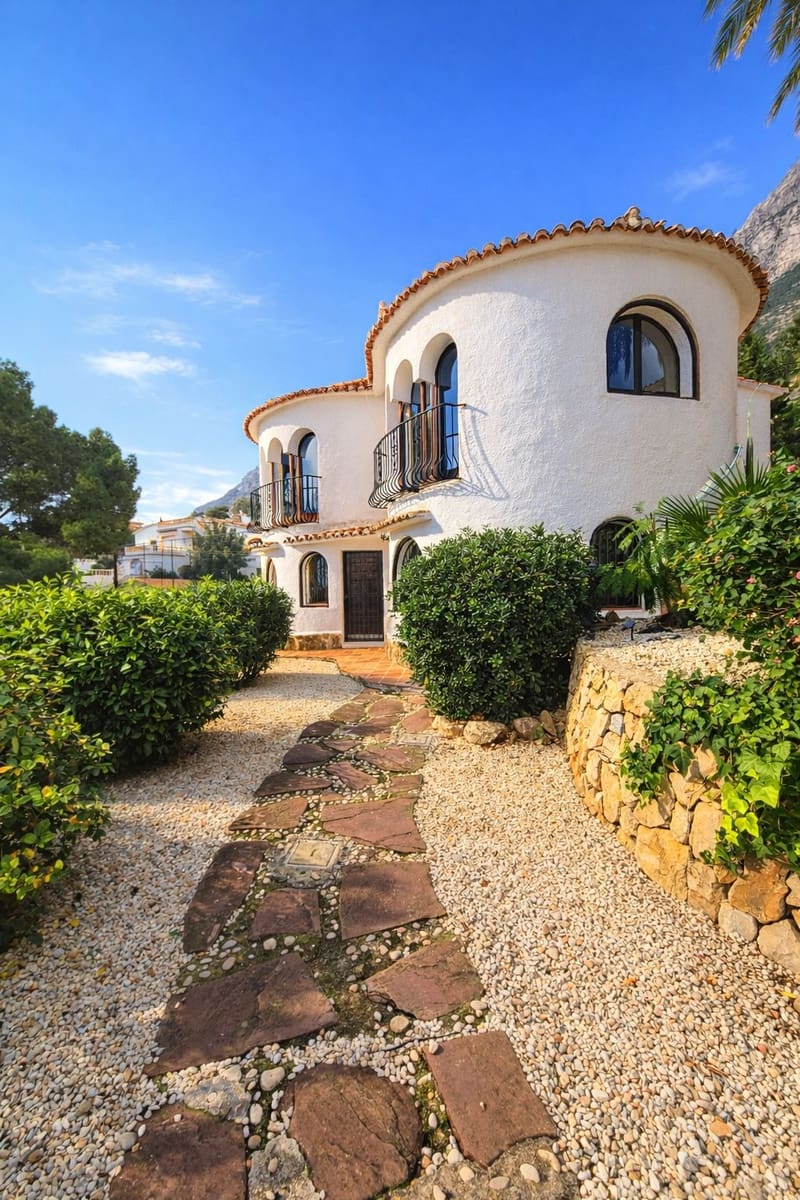4 bedroom Villa for sale in Denia - € 690,000 (Ref: 9460698)