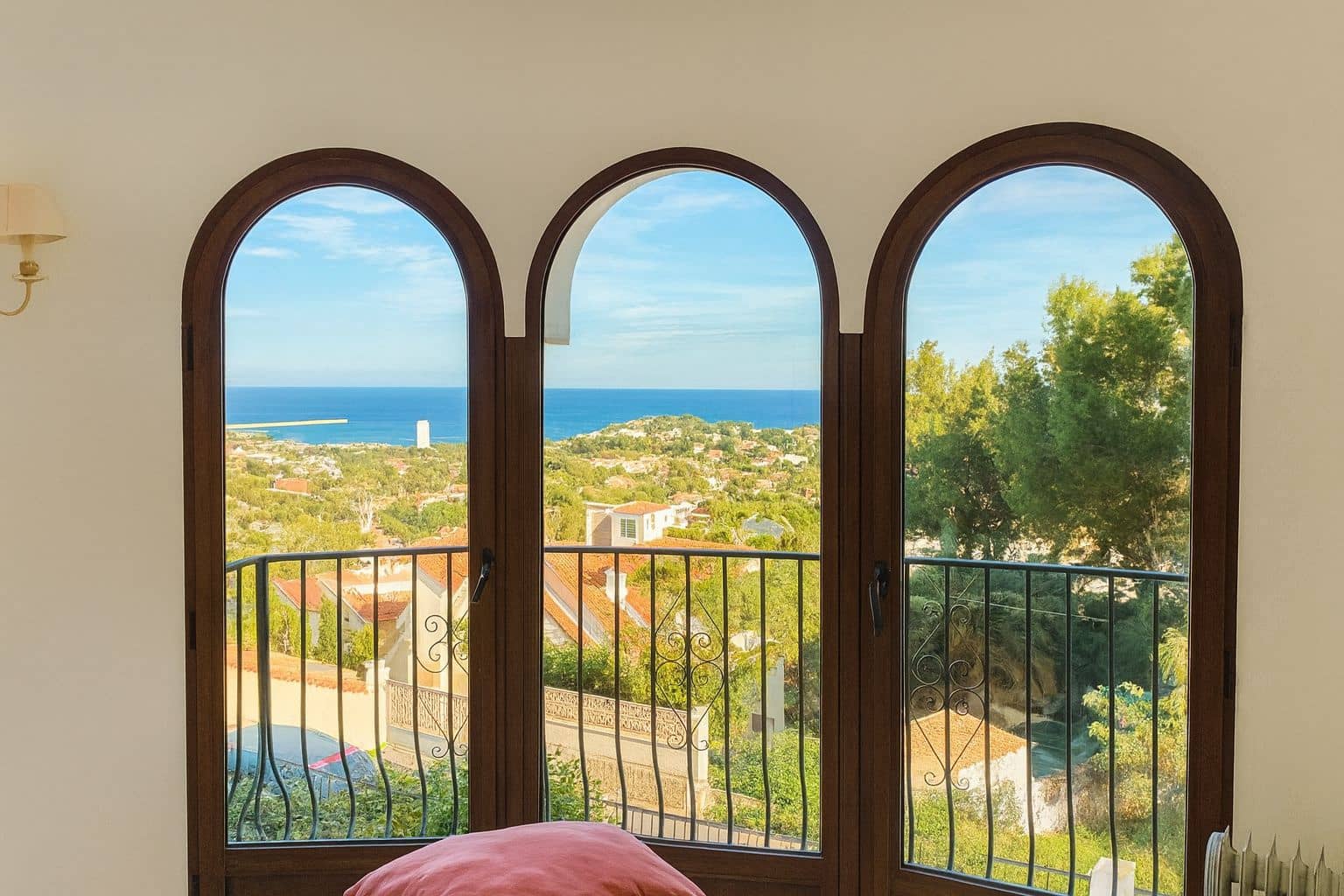 4 bedroom Villa for sale in Denia - € 690,000 (Ref: 9460698)