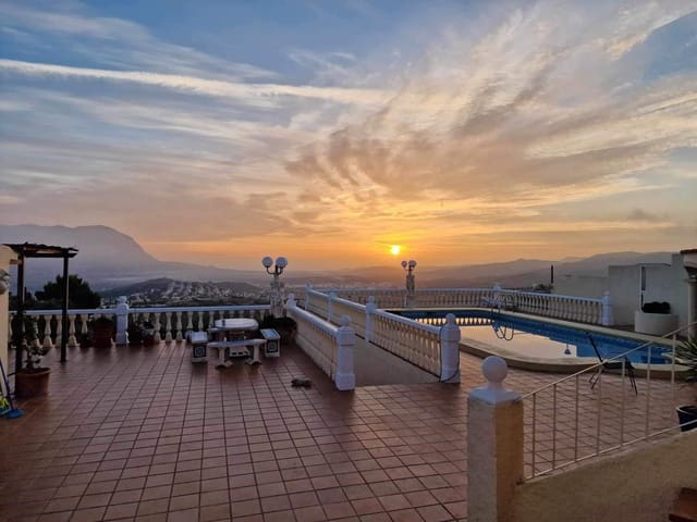 Willa na sprzedaż w Monte Pedreguer, Pedreguer - 595 000 € (Ref: 9558092)