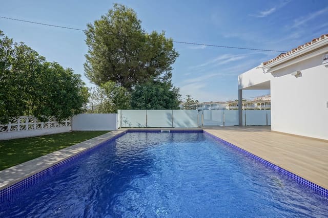 3 slaapkamer Villa te koop in Benissa met zwembad - € 725.000 (Ref: 9558098)