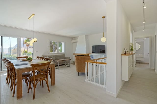 5 quarto Moradia para venda em Gargasindi, Calpe / Calp com piscina - 749 000 € (Ref: 9558129)