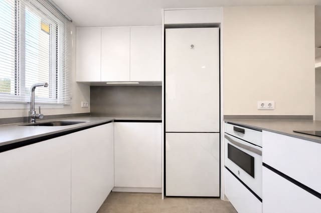 2 quarto Penthouse para venda em El Montgó, Dénia com piscina garagem - 381 000 € (Ref: 9665142)