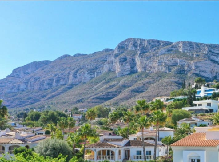 2 soveværelse Lejlighed til salg i Denia med swimmingpool garage - € 385.000 (Ref: 9665293)