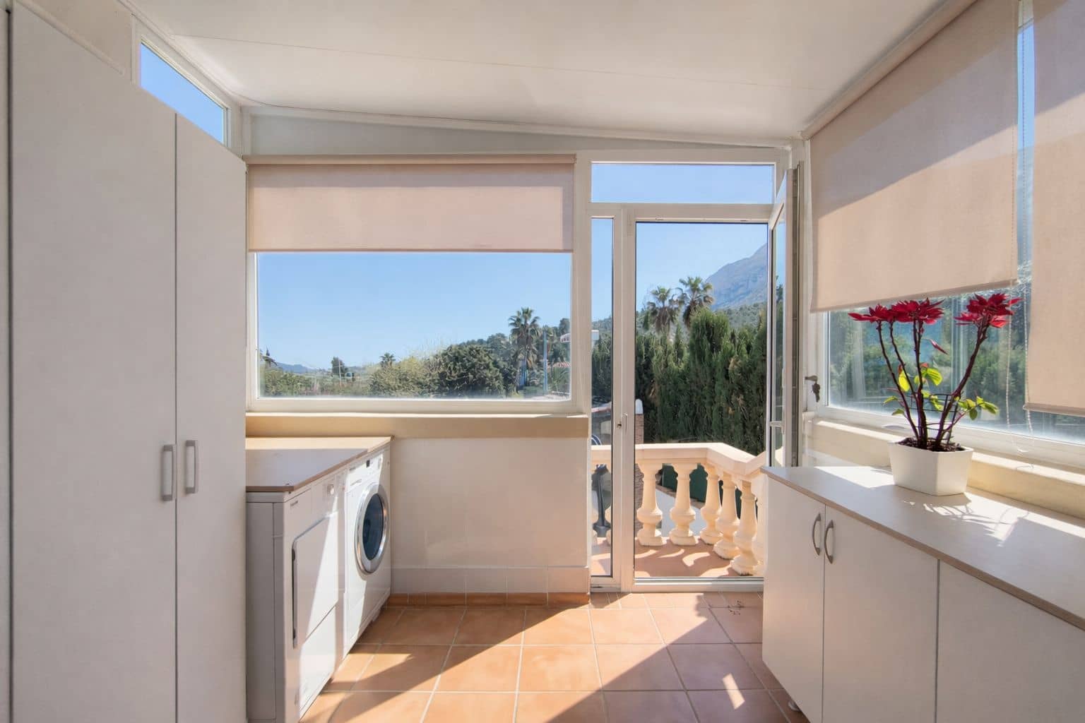 3 sovrum Villa till salu i Denia med pool garage - 799 000 € (Ref: 9707945)