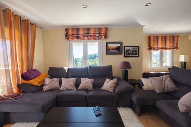 3 slaapkamer Villa te koop in El Montgó, Dénia met zwembad garage - € 799.000 (Ref: 9707945)