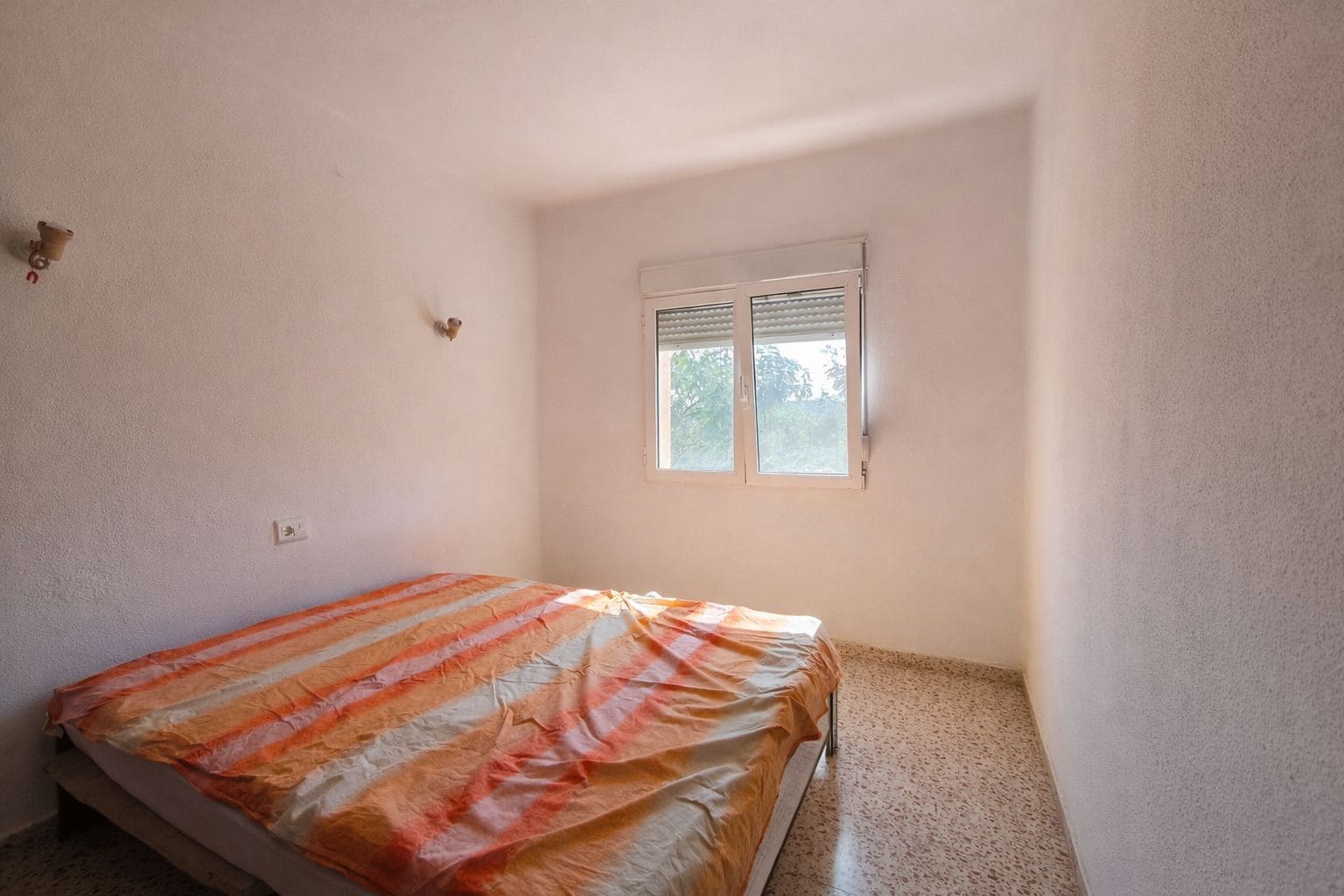 4 bedroom Apartment for rent in Denia - € 800 (Ref: 9715166)