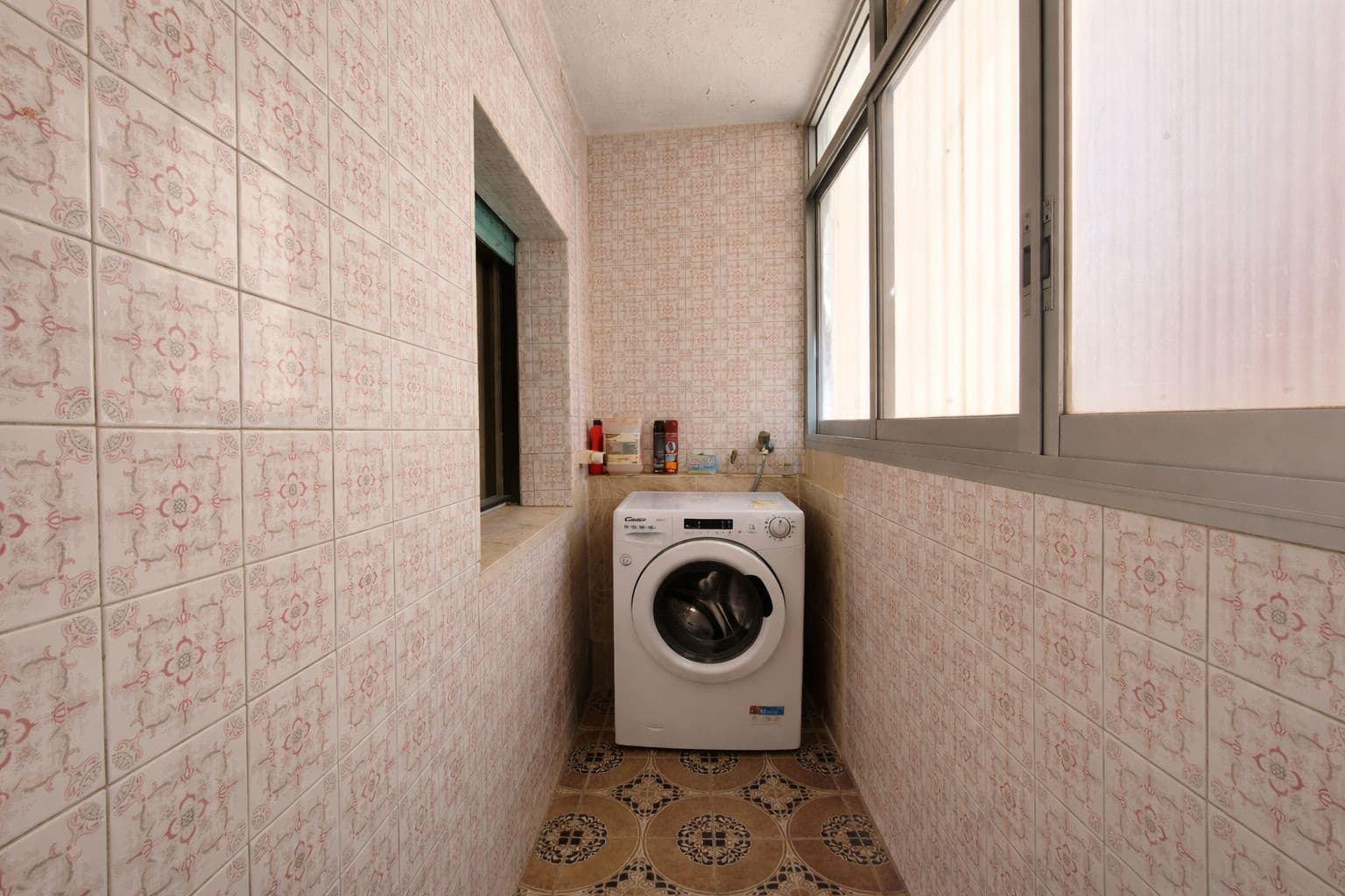 4 bedroom Apartment for rent in Denia - € 800 (Ref: 9715166)