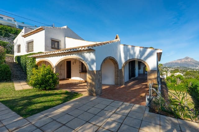 4 slaapkamer Villa te koop in Cap Martí - El Tossalet - Pinomar, Javea / Xàbia met zwembad - € 1.550.000 (Ref: 9762359)