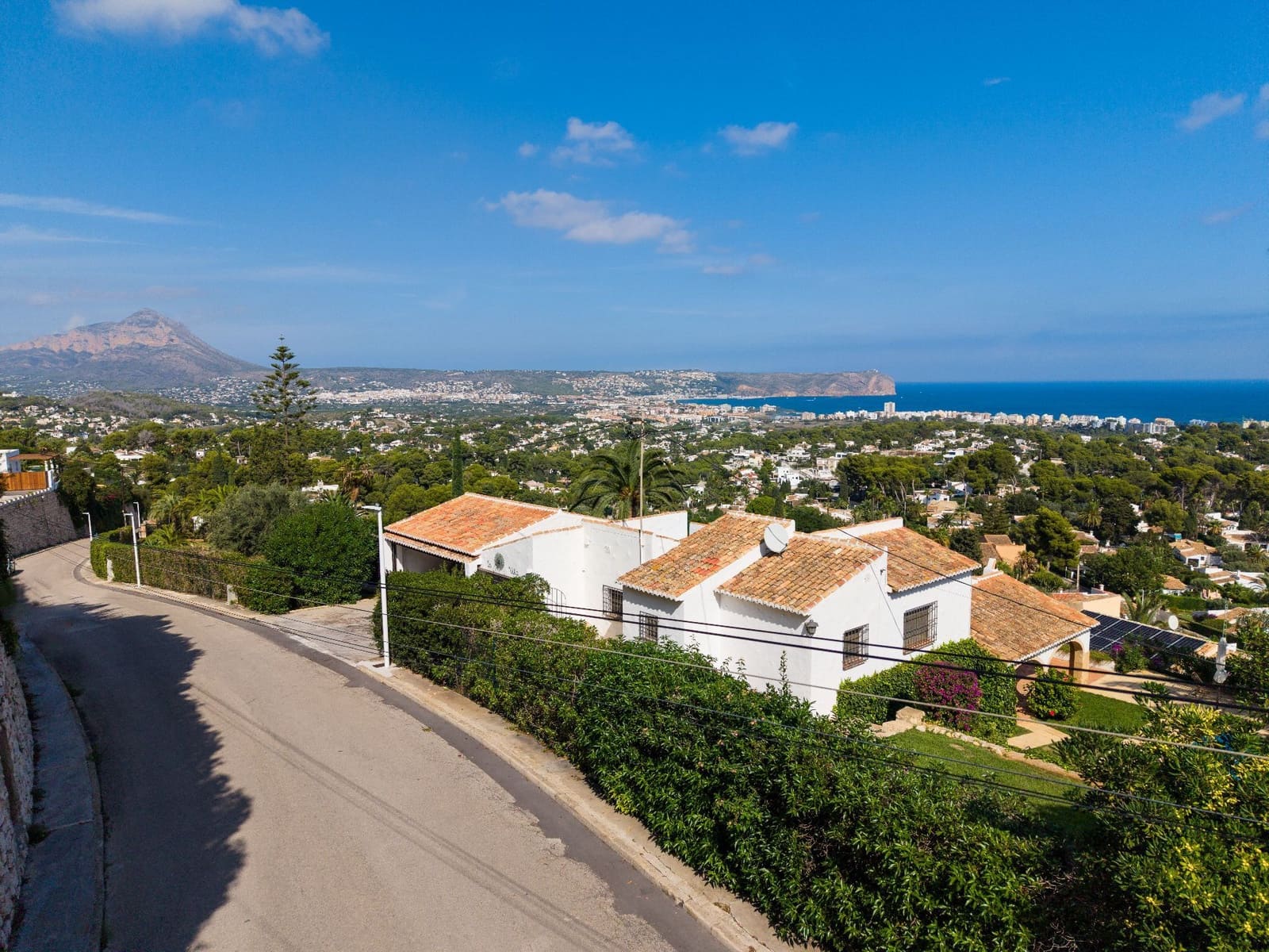 4 slaapkamer Villa te koop in Javea / Xabia met zwembad - € 1.550.000 (Ref: 9762359)