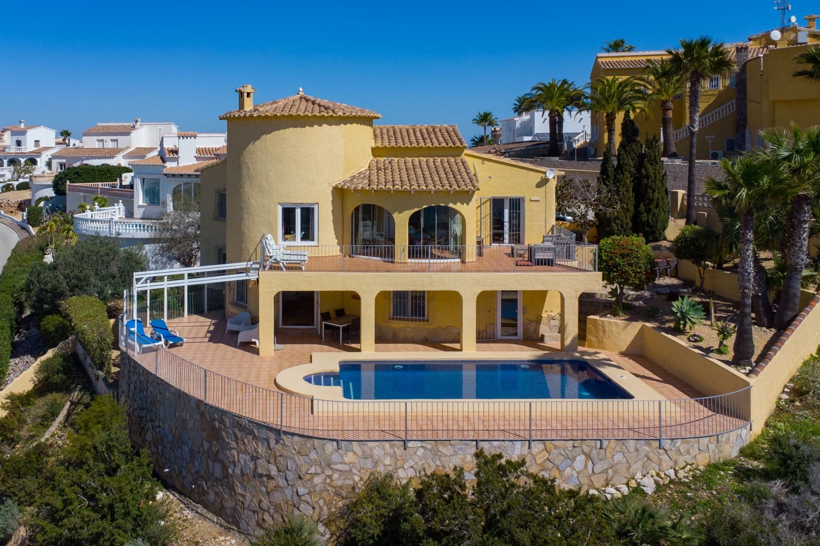 4 sypialnia Willa na sprzedaż w Cumbre del Sol z basenem - 745 000 € (Ref: 9762361)