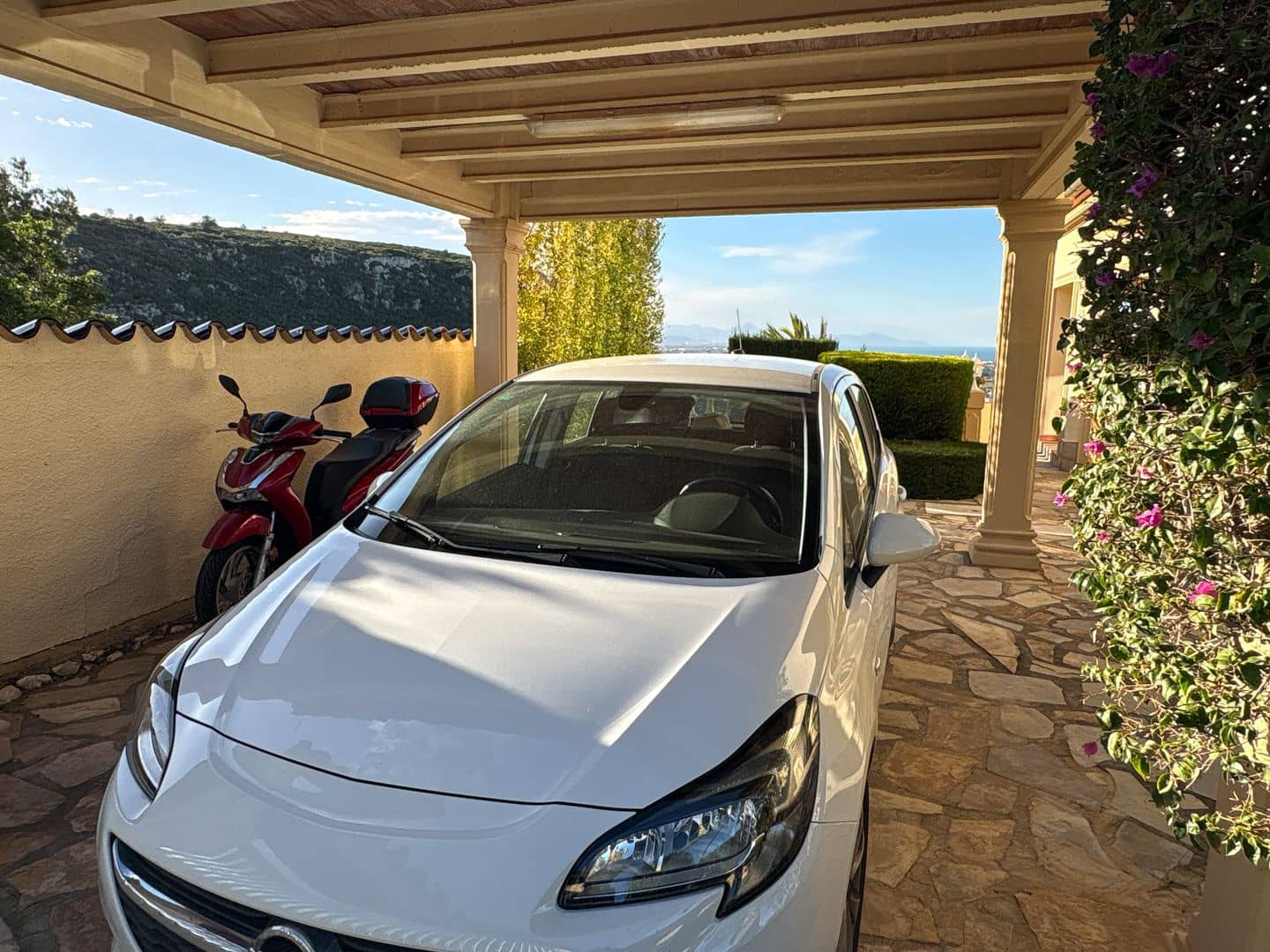 5 bedroom Villa for sale in Denia with pool garage - € 1,375,000 (Ref: 9762366)