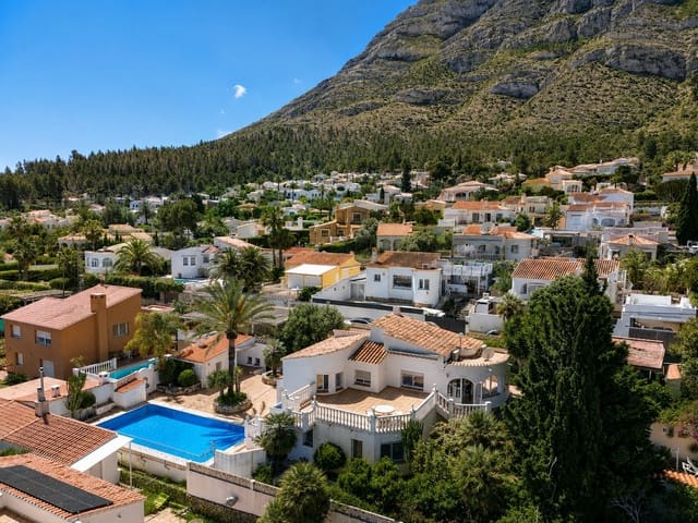 Chalet de 3 habitaciones en El Montgó, Dénia en venta - 515.000 € (Ref: 9834024)