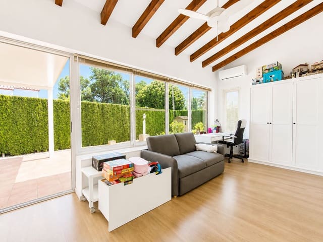4 quarto Moradia para venda em El Montgó, Dénia com piscina garagem - 740 000 € (Ref: 9853017)