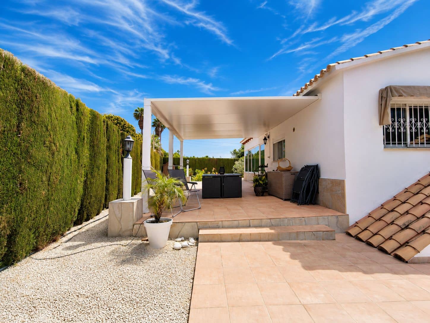 4 quarto Moradia para venda em Denia com piscina garagem - 740 000 € (Ref: 9853017)