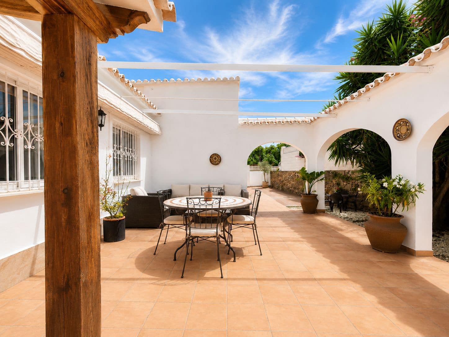 4 quarto Moradia para venda em Denia com piscina garagem - 740 000 € (Ref: 9853017)
