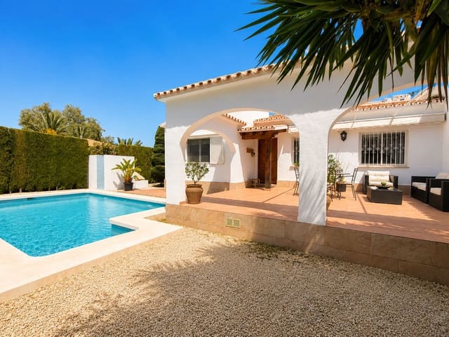 4 quarto Moradia para venda em El Montgó, Dénia com piscina garagem - 740 000 € (Ref: 9853017)