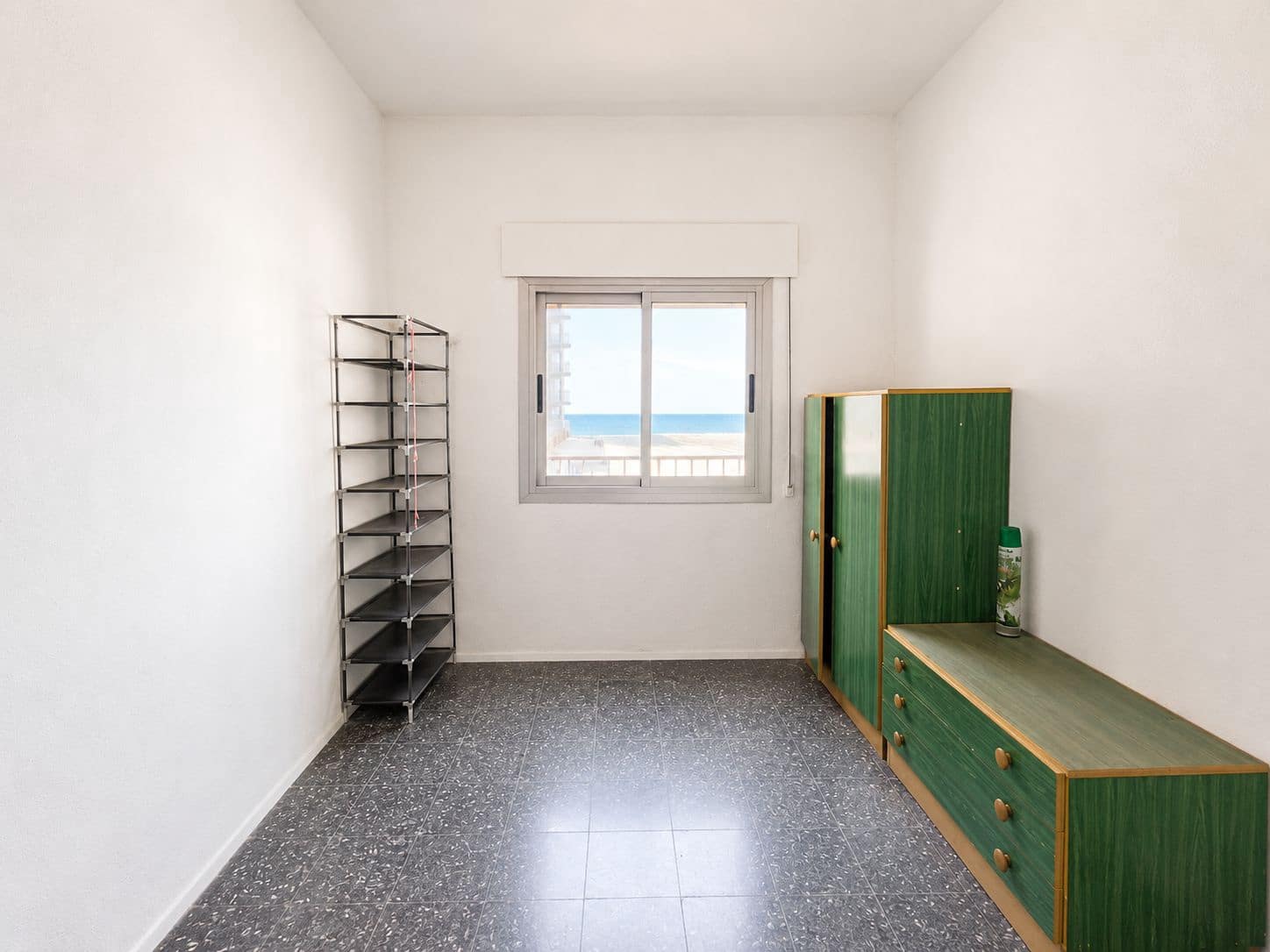 4 slaapkamer Rijtjeshuis te koop in Denia met garage - € 330.000 (Ref: 9860795)
