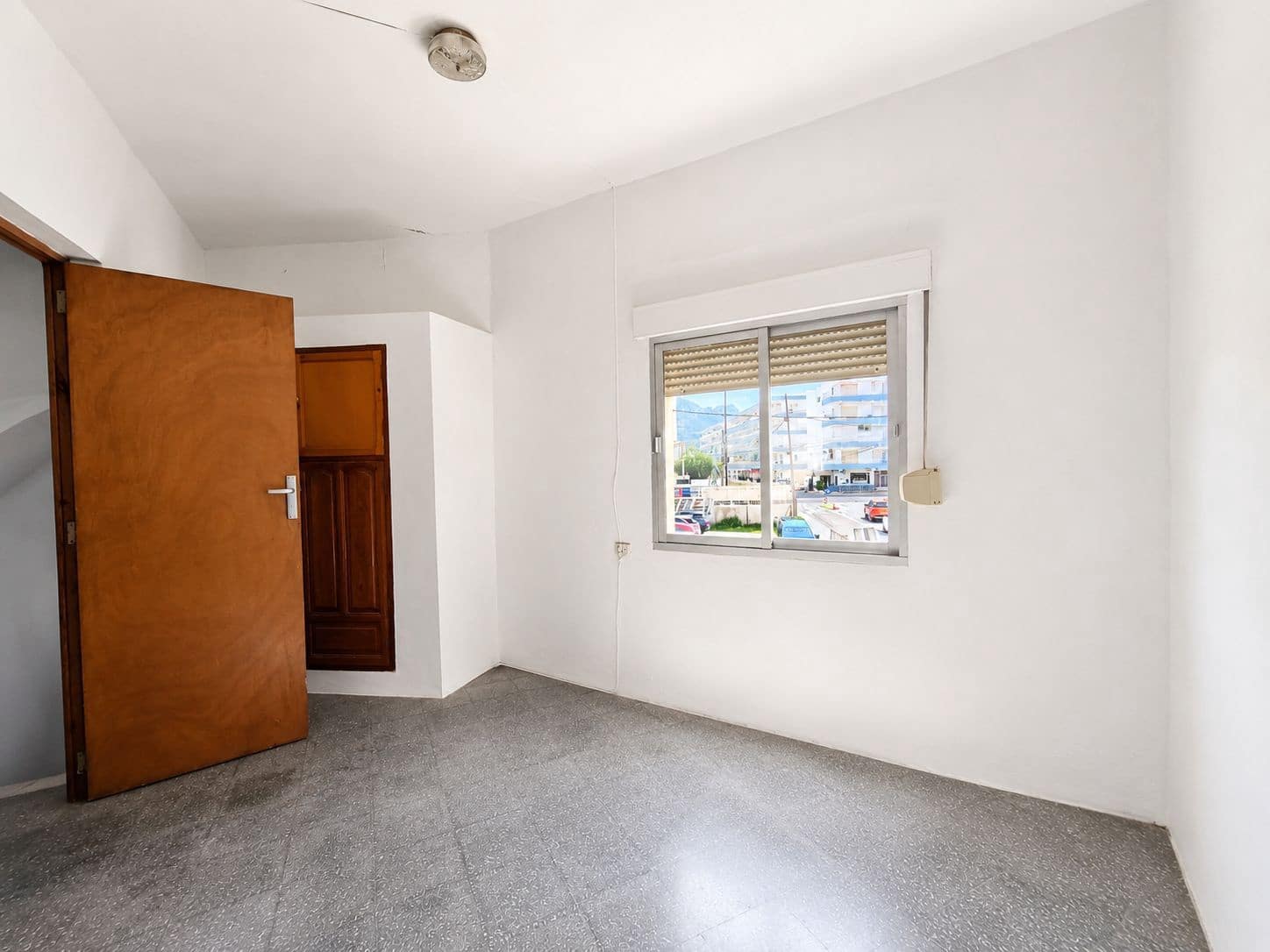 4 slaapkamer Rijtjeshuis te koop in Denia met garage - € 330.000 (Ref: 9860795)