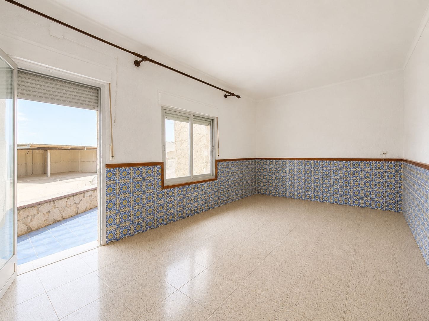 4 slaapkamer Rijtjeshuis te koop in Denia met garage - € 330.000 (Ref: 9860795)