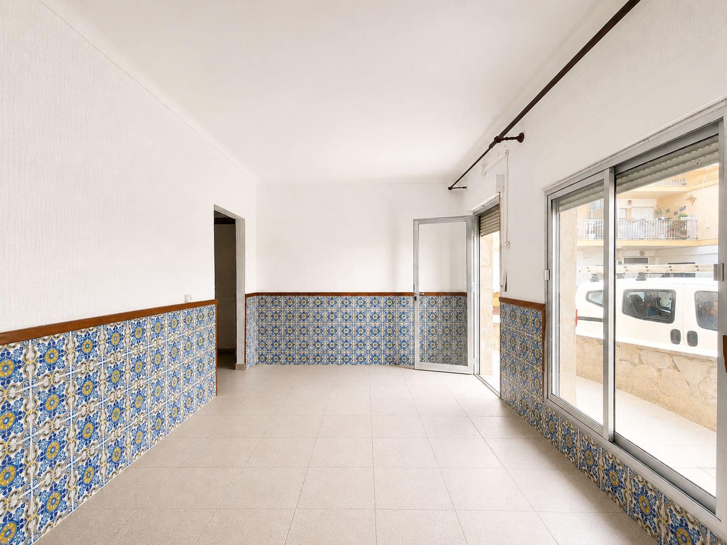 4 slaapkamer Rijtjeshuis te koop in Denia met garage - € 330.000 (Ref: 9860795)