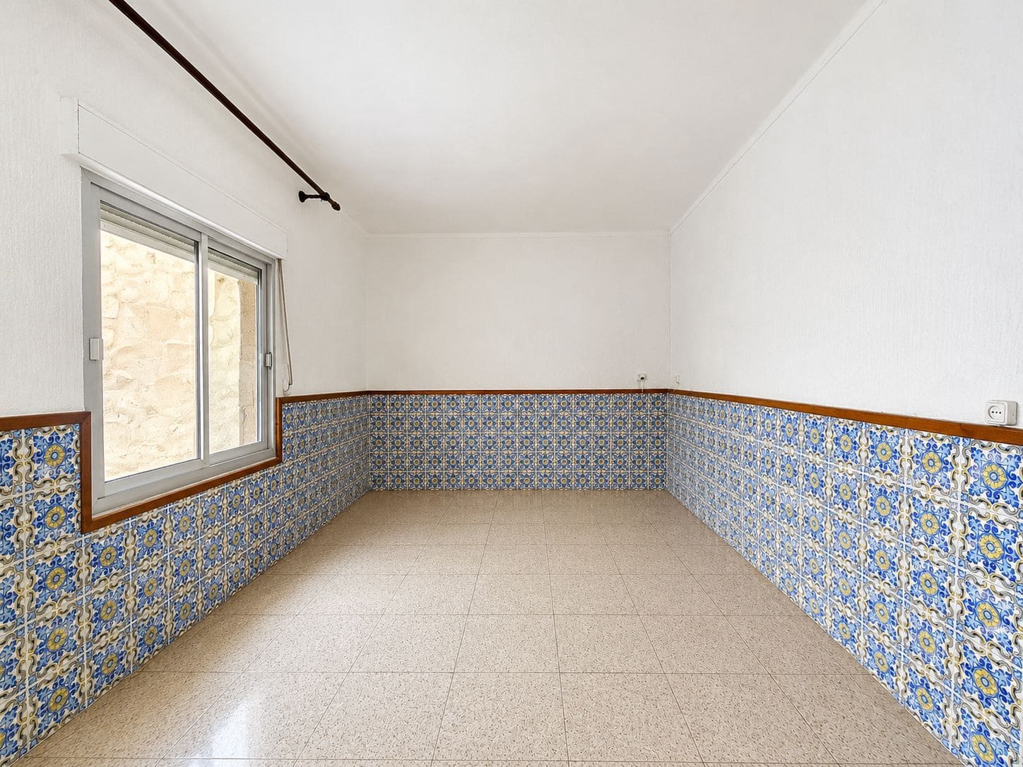 4 slaapkamer Rijtjeshuis te koop in Denia met garage - € 330.000 (Ref: 9860795)