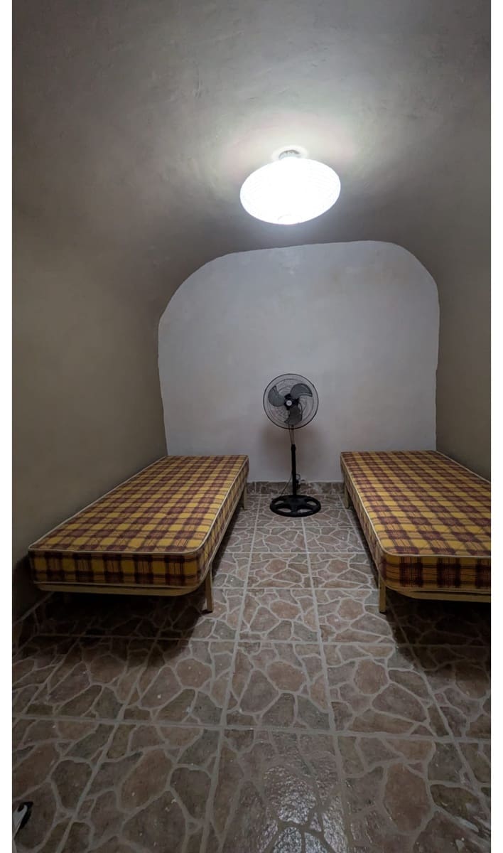 4 bedroom Cave House for sale in L'Alguena / Alguenya with pool - € 120,000 (Ref: 10164236)