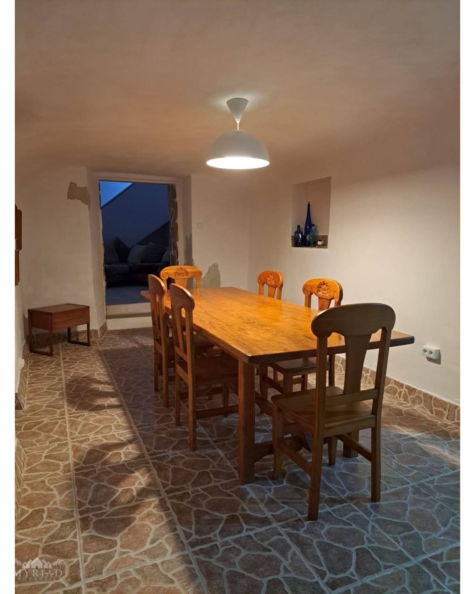 4 bedroom Cave House for sale in L'Alguena / Alguenya with pool - € 120,000 (Ref: 10164236)