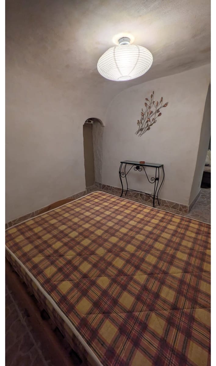 4 bedroom Cave House for sale in L'Alguena / Alguenya with pool - € 120,000 (Ref: 10164236)