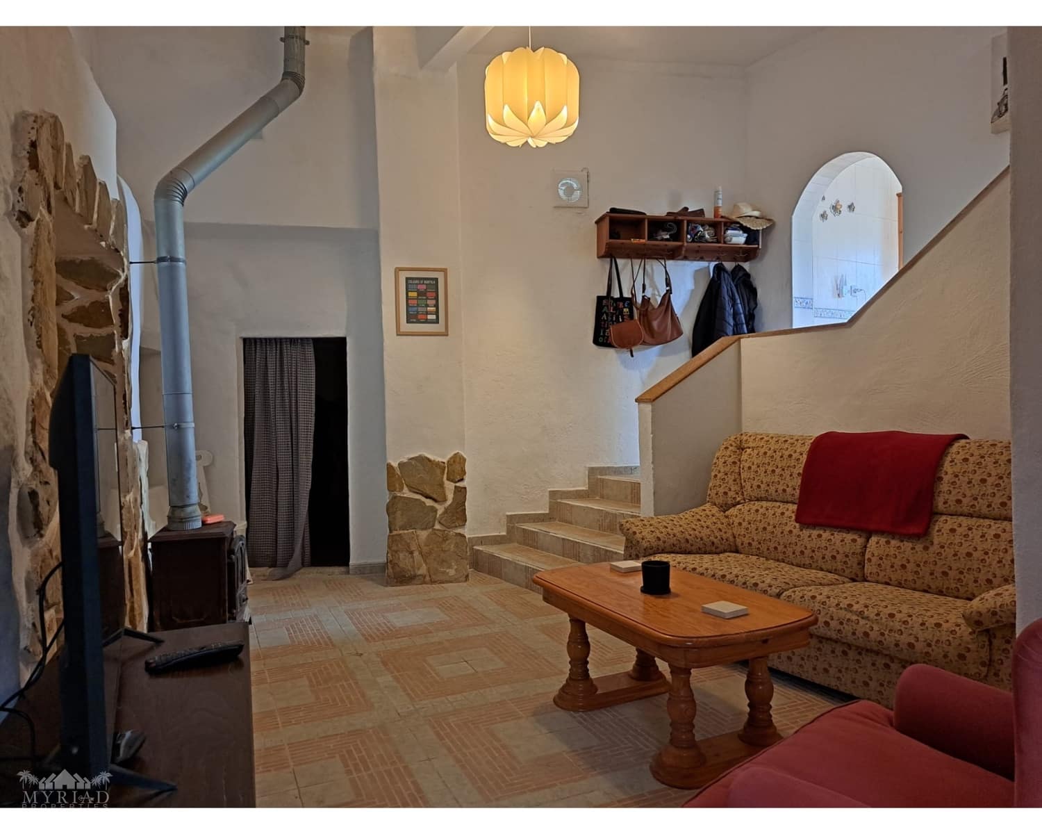 4 bedroom Cave House for sale in L'Alguena / Alguenya with pool - € 120,000 (Ref: 10164236)