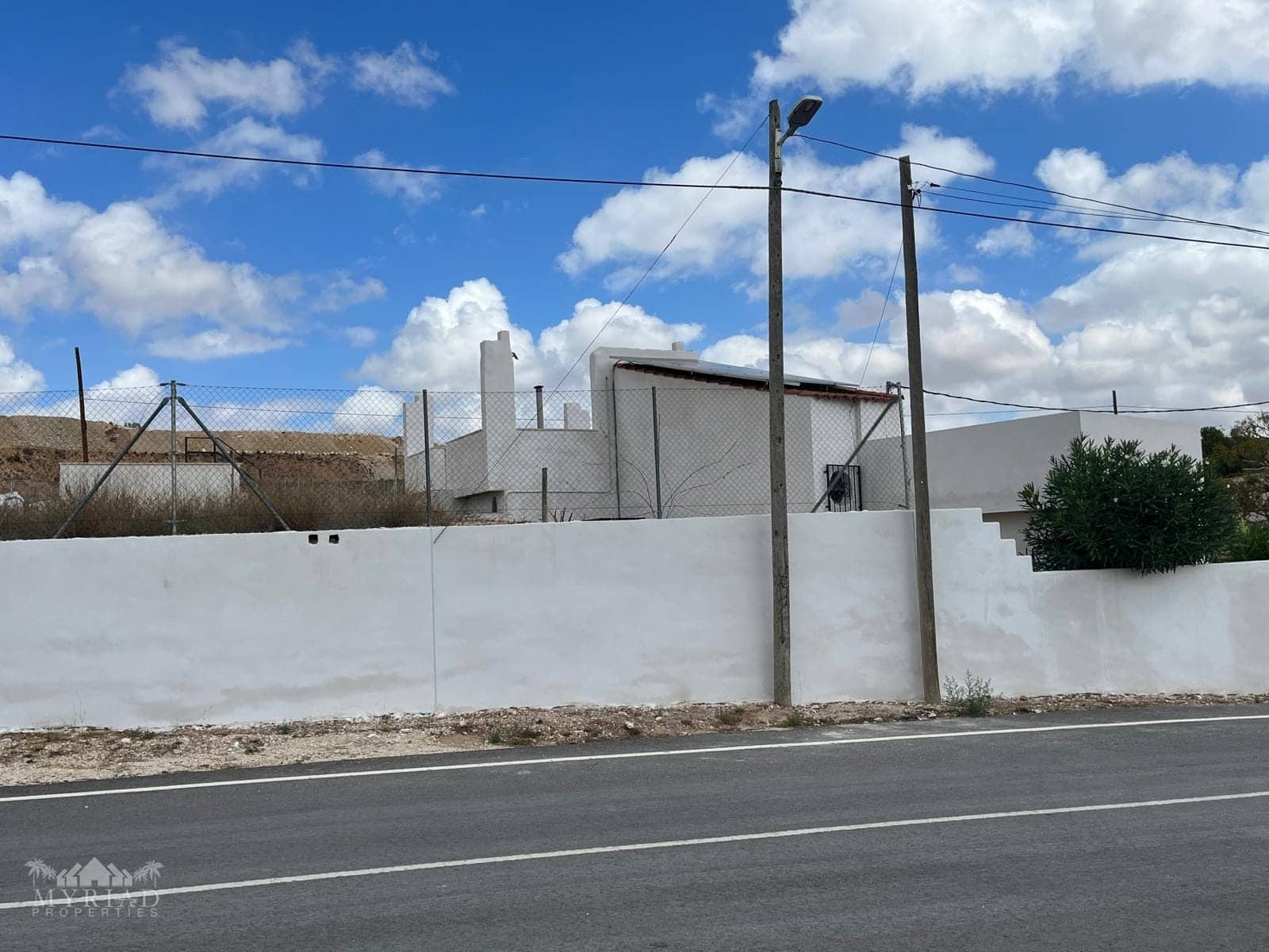 4 bedroom Cave House for sale in L'Alguena / Alguenya with pool - € 120,000 (Ref: 10164236)