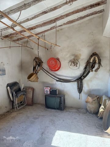 6 Zimmer Finca/Landgut zu verkaufen in Jumilla mit Garage - 95.000 € (Ref: 10171060)