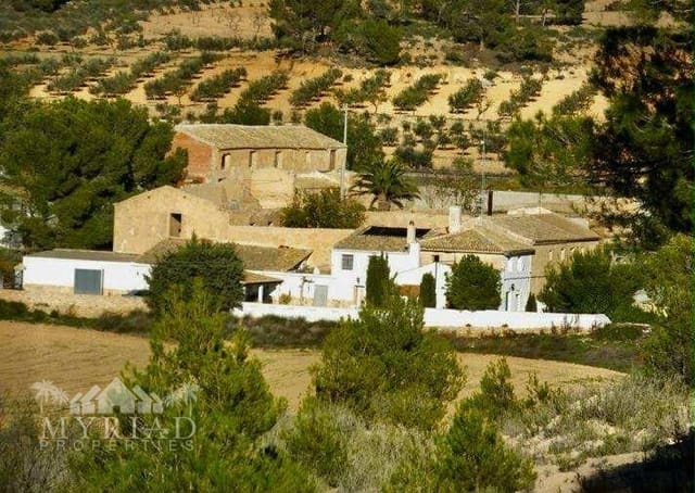 5 camera da letto Villa in vendita in Yecla con piscina garage - 340.000 € (Rif: 9516431)