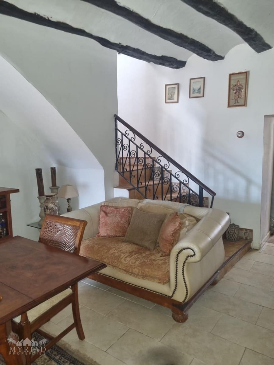 6 soverom Finca/Herregård til salgs i Lel med svømmebasseng - € 370 000 (Ref: 9516432)