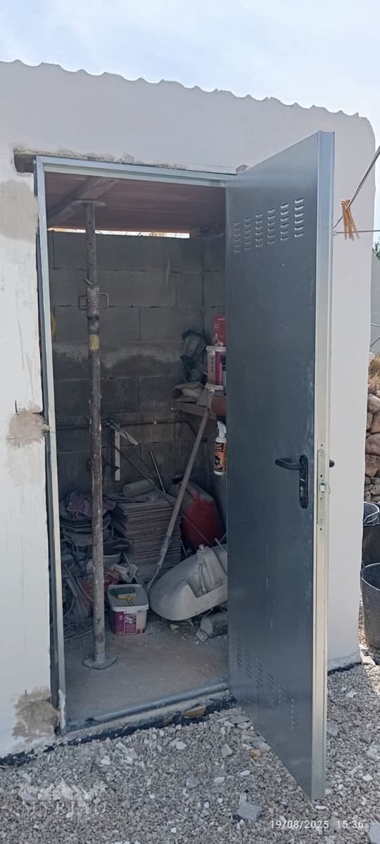 2 soverom Grottehus til salgs i Pinoso - € 66 000 (Ref: 9516436)