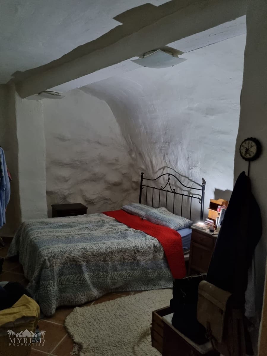 2 soverom Grottehus til salgs i Pinoso - € 66 000 (Ref: 9516436)