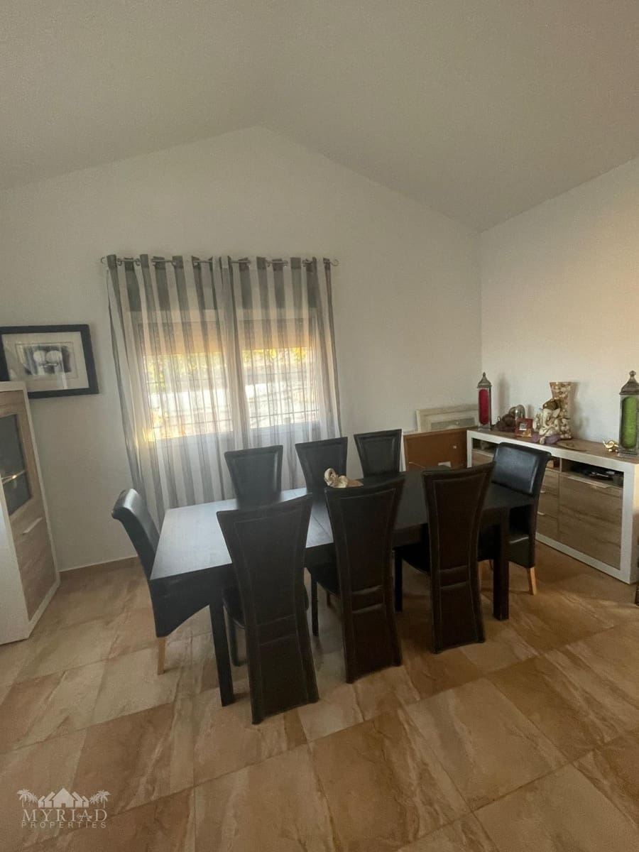 6 bedroom Villa for sale in Pinoso with pool - € 649,995 (Ref: 9516440)