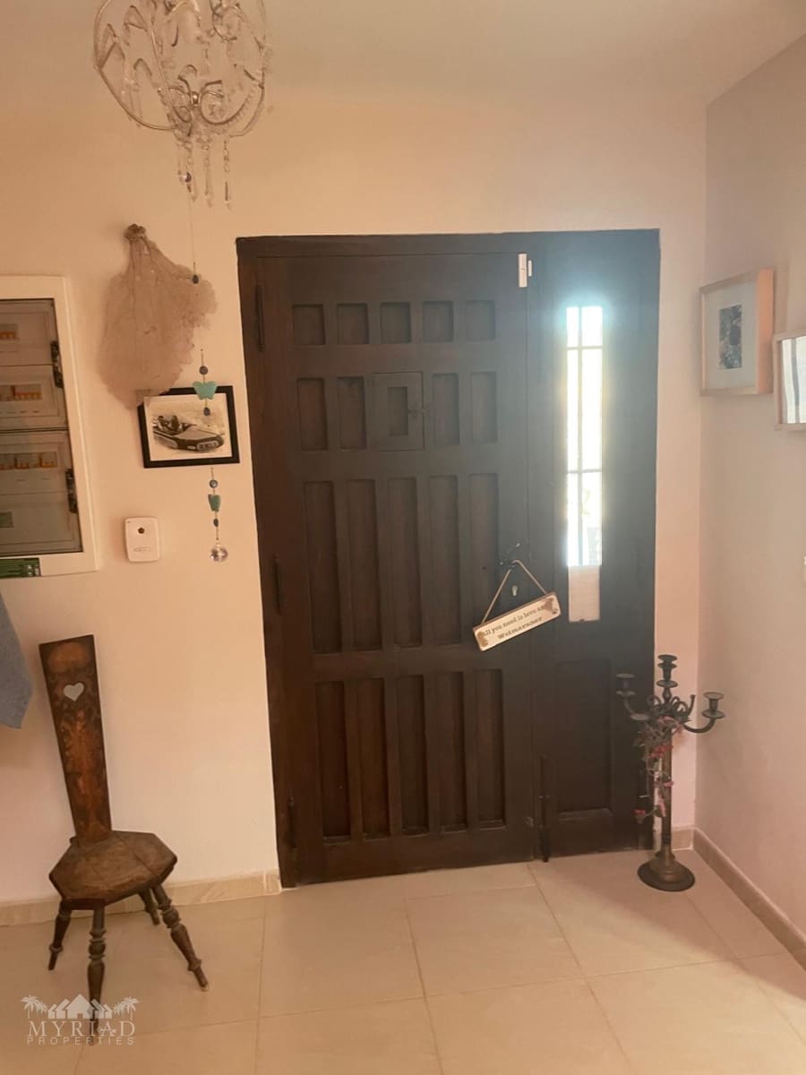 6 bedroom Villa for sale in Pinoso with pool - € 649,995 (Ref: 9516440)