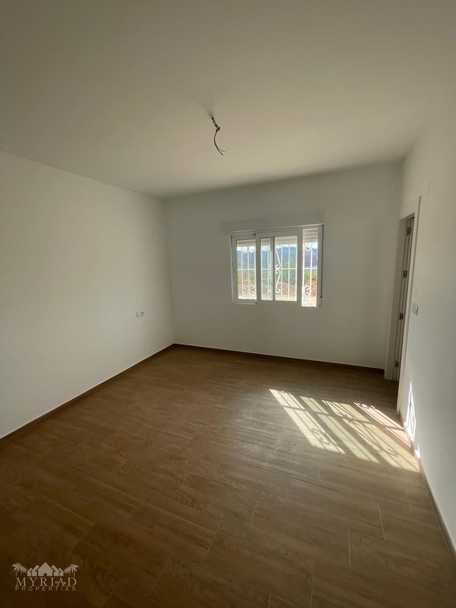 3 soverom Villa til salgs i Macisvenda - € 280 000 (Ref: 9516446)