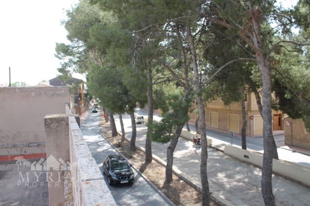 5 sovrum Hus till salu i Pinoso med garage - 113 300 € (Ref: 9516450)