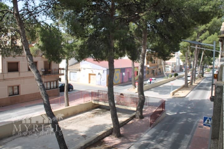 5 camera da letto Casa in vendita in Pinoso con garage - 113.300 € (Rif: 9516450)