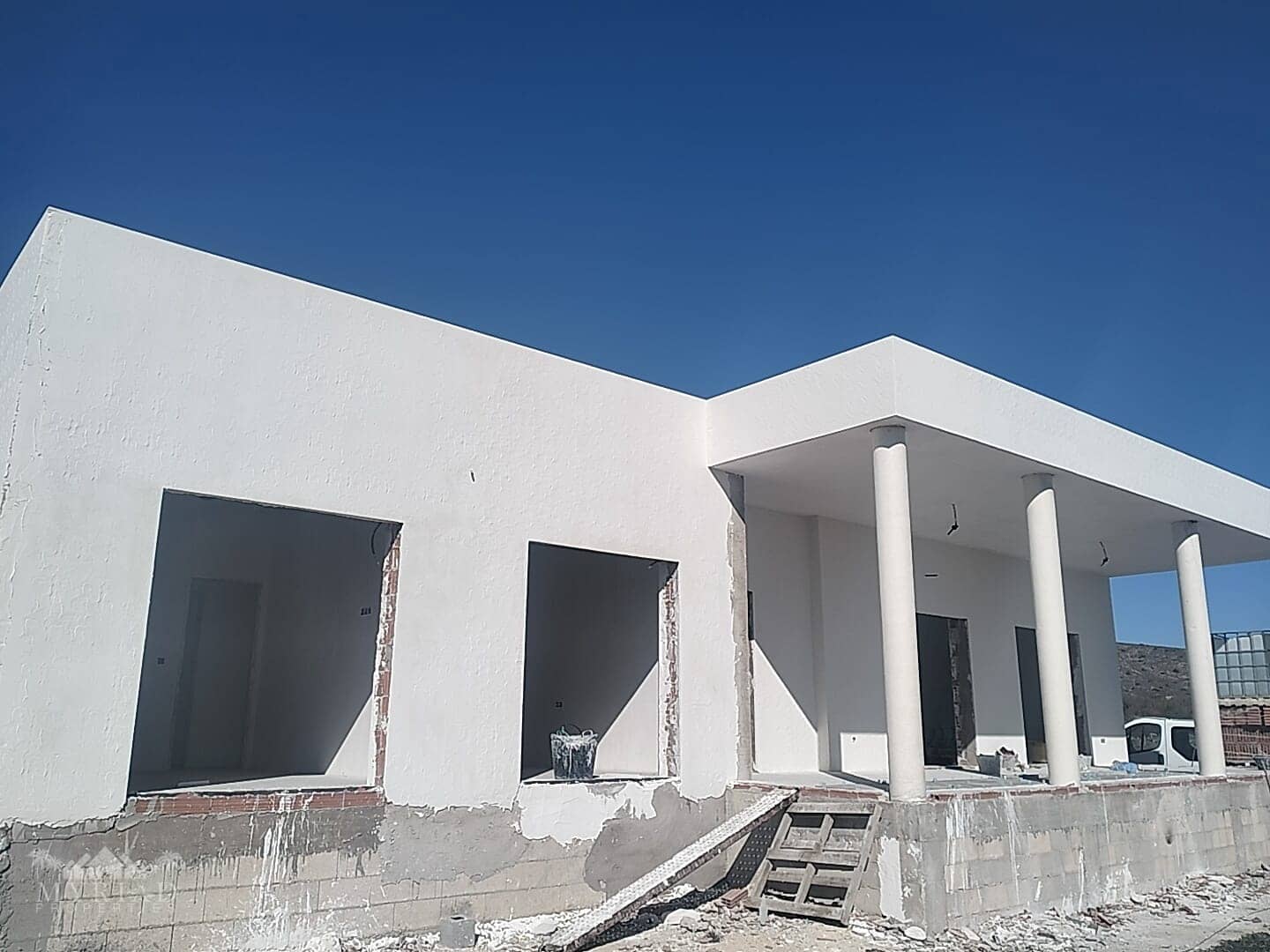 3 bedroom Villa for sale in Pinoso with pool garage - € 389,000 (Ref: 9516452)
