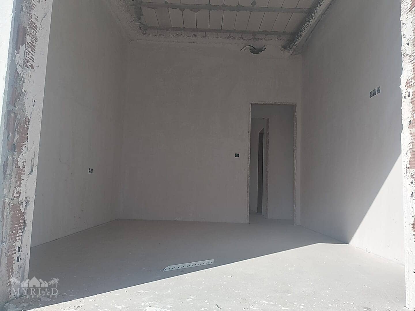 3 bedroom Villa for sale in Pinoso with pool garage - € 389,000 (Ref: 9516452)