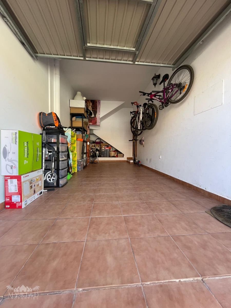 4 soverom Hus til salgs i Pinoso med garasje - € 195 000 (Ref: 9516454)