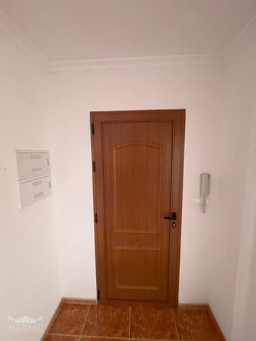 4 soveværelse Byhus til salg i Pinoso med garage - € 235.000 (Ref: 9533331)