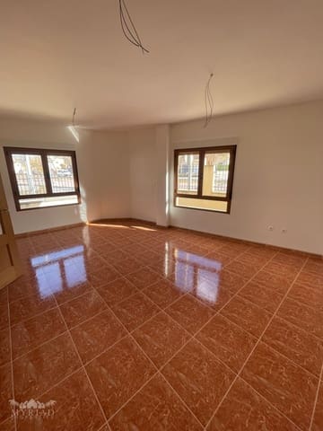 4 soveværelse Byhus til salg i Pinoso med garage - € 235.000 (Ref: 9533331)