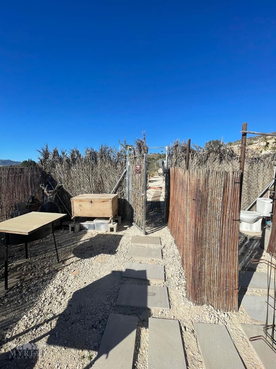 Terre non Aménagée à vendre à Culebron - 50 000 € (Ref: 9535587)