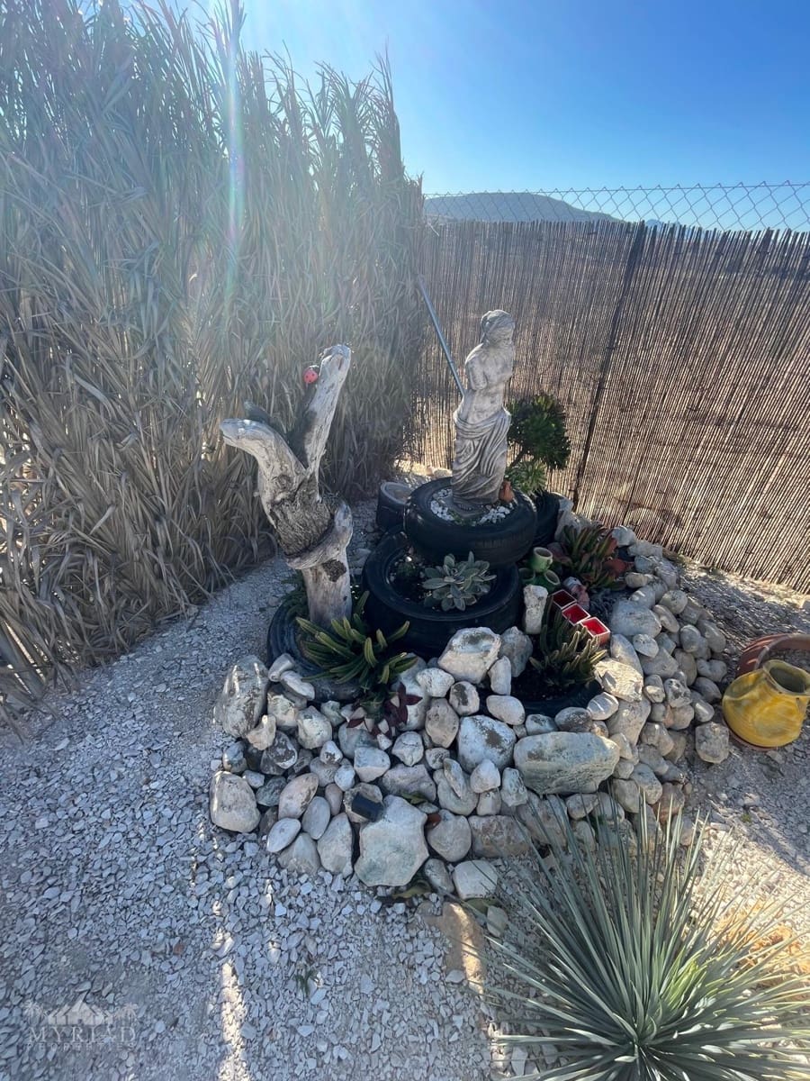 Terre non Aménagée à vendre à Culebron - 50 000 € (Ref: 9535587)