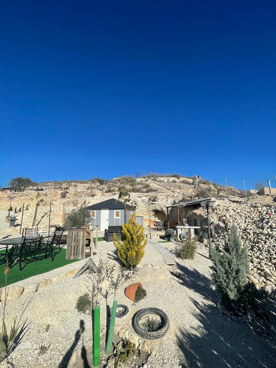 Terre non Aménagée à vendre à Culebron - 50 000 € (Ref: 9535587)