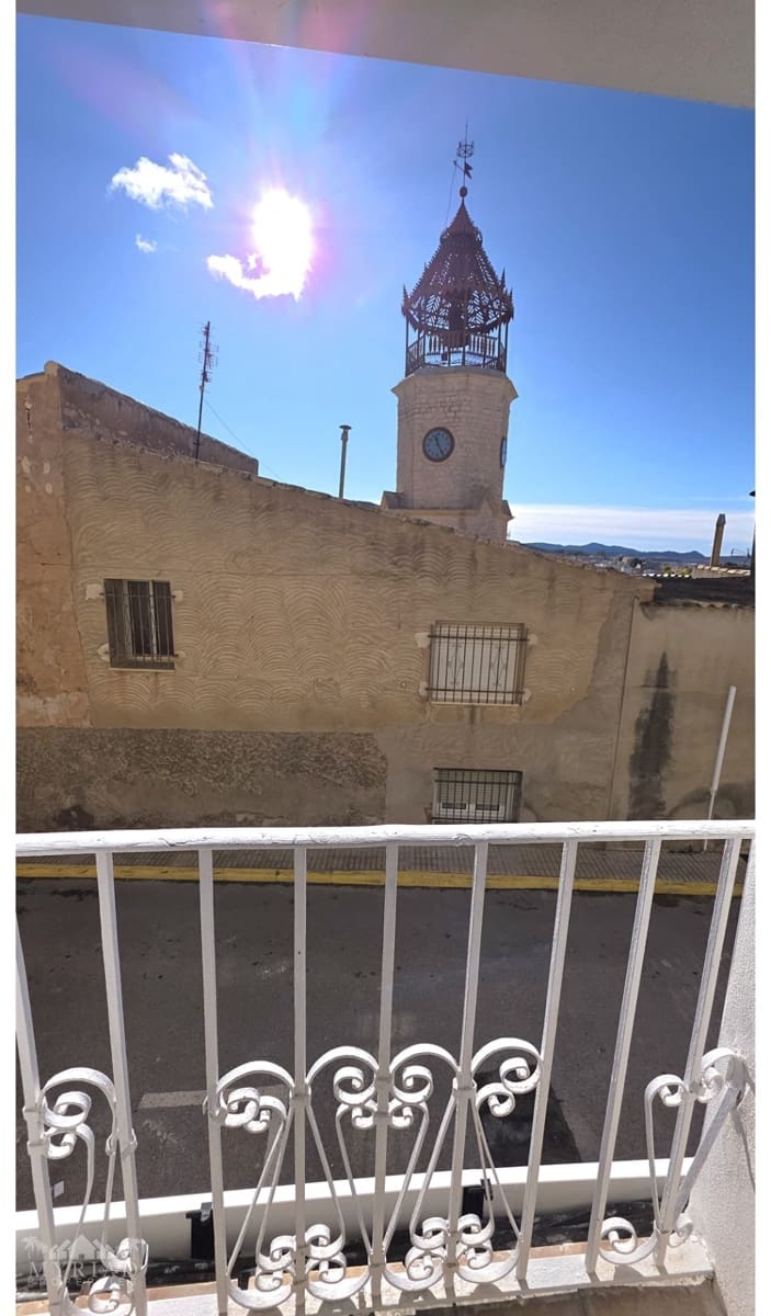 3 soverom Hus til salgs i Pinoso - € 135 000 (Ref: 9540890)