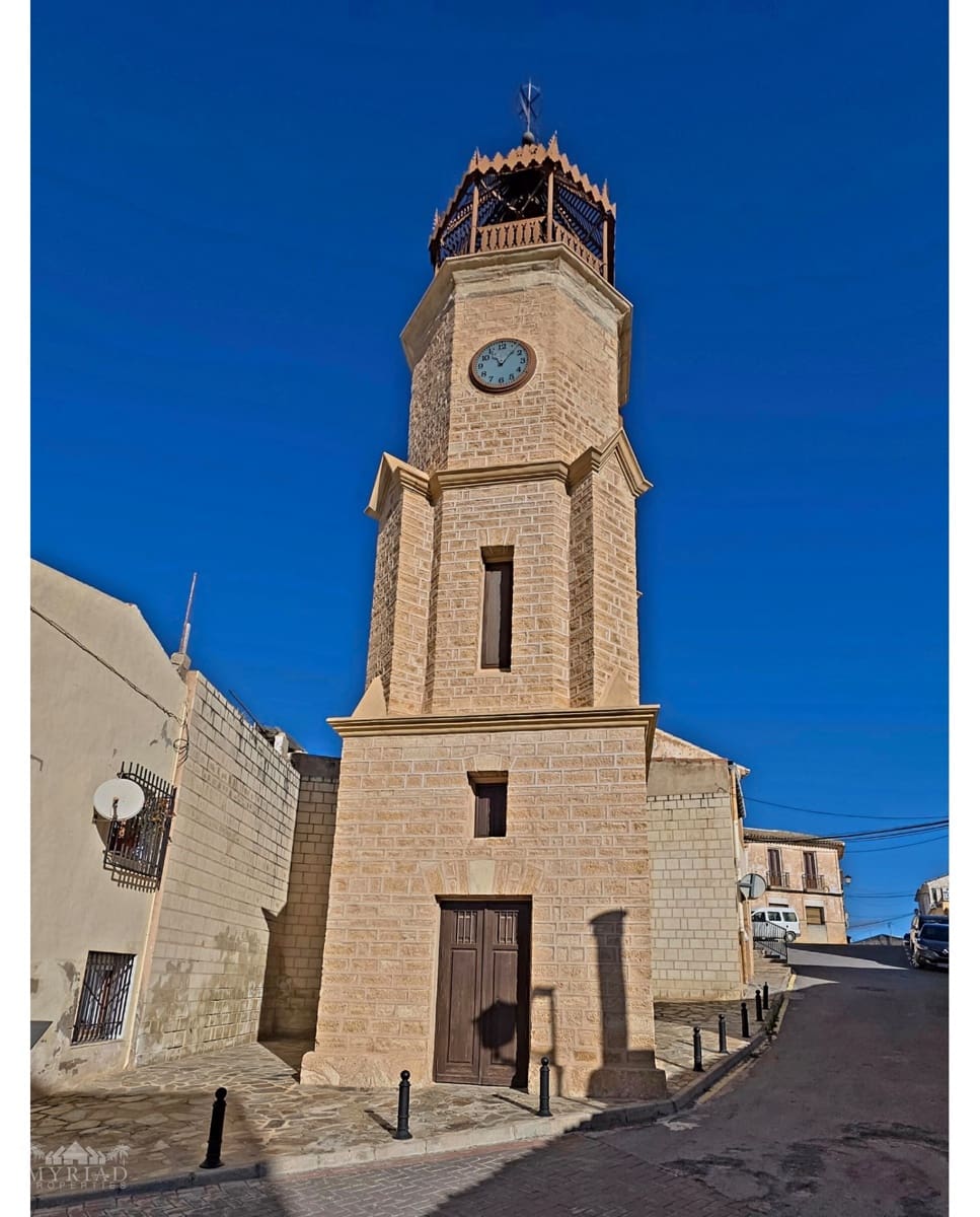 3 soverom Hus til salgs i Pinoso - € 135 000 (Ref: 9540890)